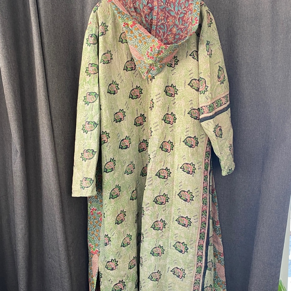 Kantha Bae Rising Sun coat - Picture 2 of 3
